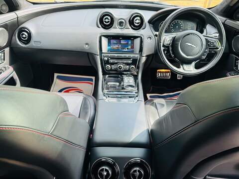 Jaguar XJR 5.0 V8 Saloon 4dr Petrol Auto Euro 6 (s/s) (550 ps) - U10004344