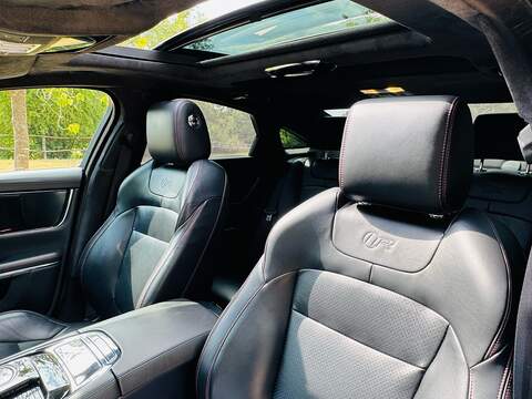 Jaguar XJR 5.0 V8 Saloon 4dr Petrol Auto Euro 6 (s/s) (550 ps) - U10004344
