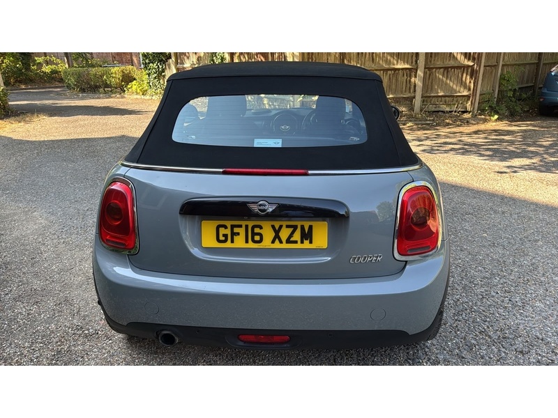 MINI Convertible 1.5 Cooper Convertible 2dr Petrol Manual Euro 6 (s/s) (136 ps) - U10004348