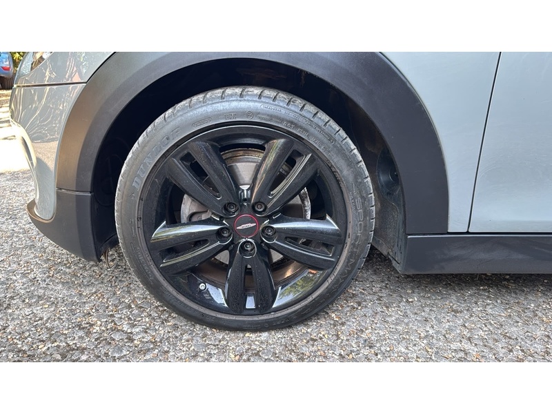 MINI Convertible 1.5 Cooper Convertible 2dr Petrol Manual Euro 6 (s/s) (136 ps) - U10004348