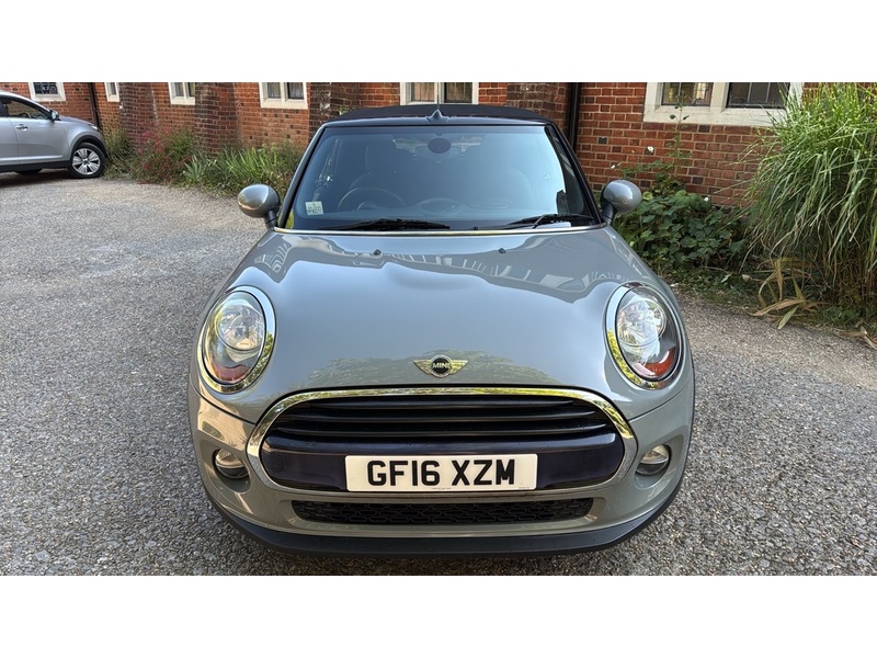 MINI Convertible 1.5 Cooper Convertible 2dr Petrol Manual Euro 6 (s/s) (136 ps) - U10004348