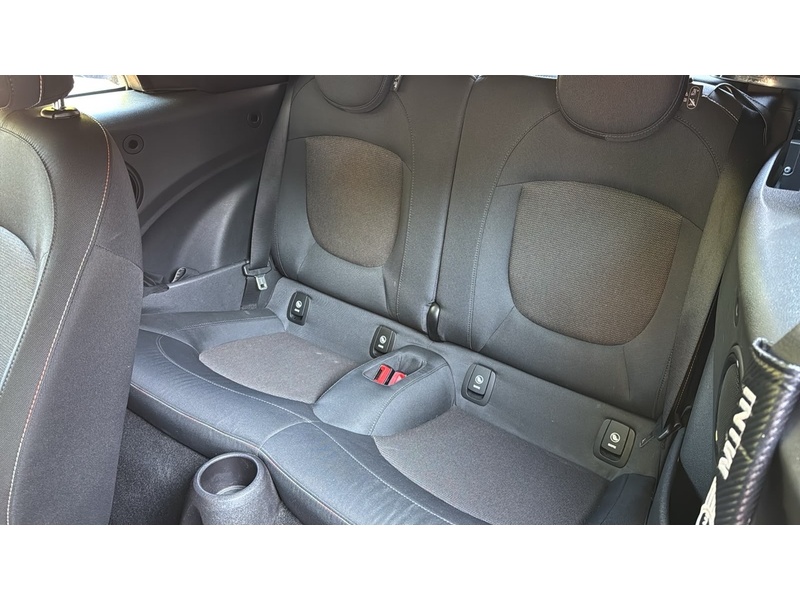 MINI Convertible 1.5 Cooper Convertible 2dr Petrol Manual Euro 6 (s/s) (136 ps) - U10004348