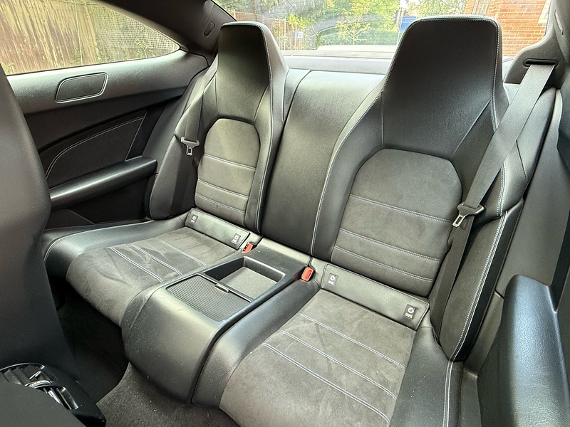 Mercedes-Benz C Class 2.1 C220 CDI AMG Sport Edition Coupe 2dr Diesel G-Tronic+ Euro 5 (s/s) (170 ps) - U10004350