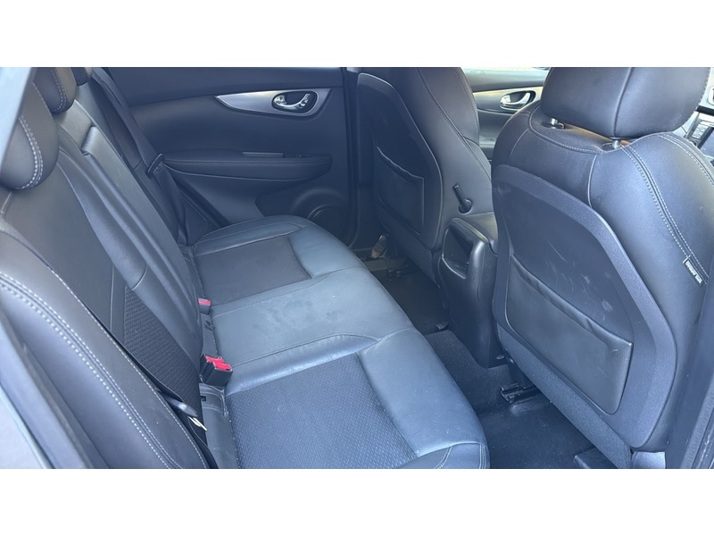Nissan Qashqai 1.5 dCi Tekna SUV 5dr Diesel Manual Euro 6 (s/s) (110 ps) - U10004353