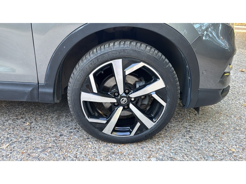 Nissan Qashqai 1.5 dCi Tekna SUV 5dr Diesel Manual Euro 6 (s/s) (110 ps) - U10004353