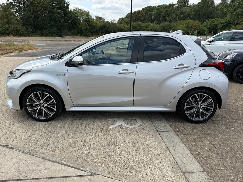 Toyota Yaris 1.5 VVT-h Excel Hatchback 5dr Petrol Hybrid E-CVT Euro 6 (s/s) (116 ps) - U10004354