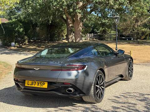 Aston Martin DB11 5.2 V12 Coupe 2dr Petrol Auto Euro 6 (s/s) (608 ps) - U10004358
