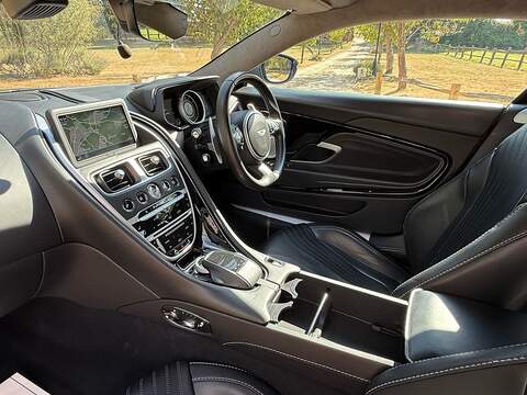Aston Martin DB11 5.2 V12 Coupe 2dr Petrol Auto Euro 6 (s/s) (608 ps) - U10004358