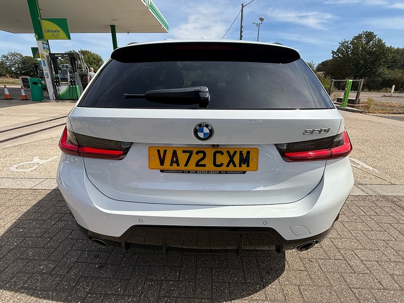 BMW 3 Series 2.0 320i M Sport Touring 5dr Petrol Auto Euro 6 (s/s) (184 ps) - U10004363