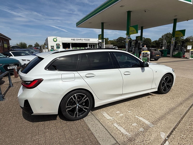 BMW 3 Series 2.0 320i M Sport Touring 5dr Petrol Auto Euro 6 (s/s) (184 ps) - U10004363