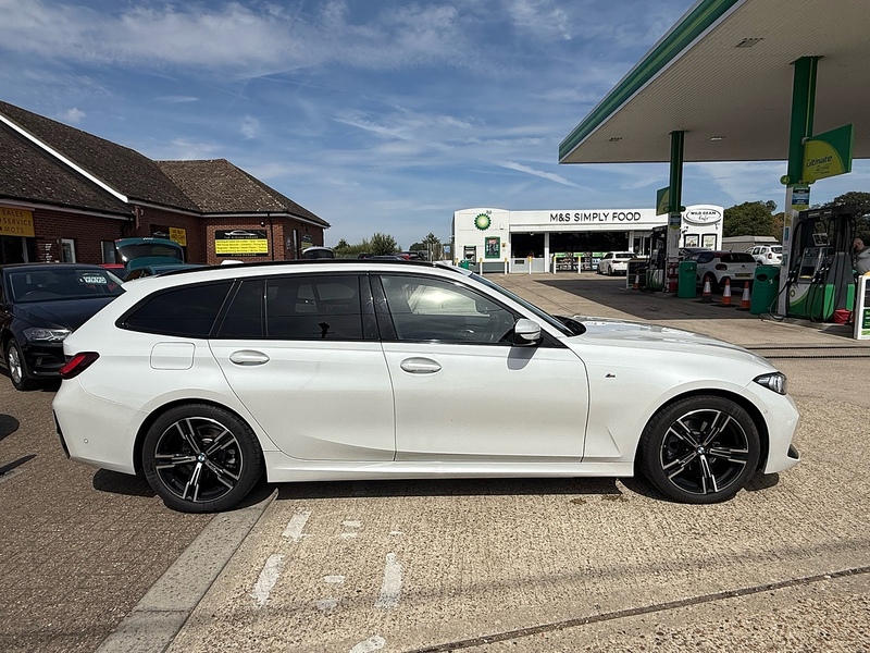 BMW 3 Series 2.0 320i M Sport Touring 5dr Petrol Auto Euro 6 (s/s) (184 ps) - U10004363