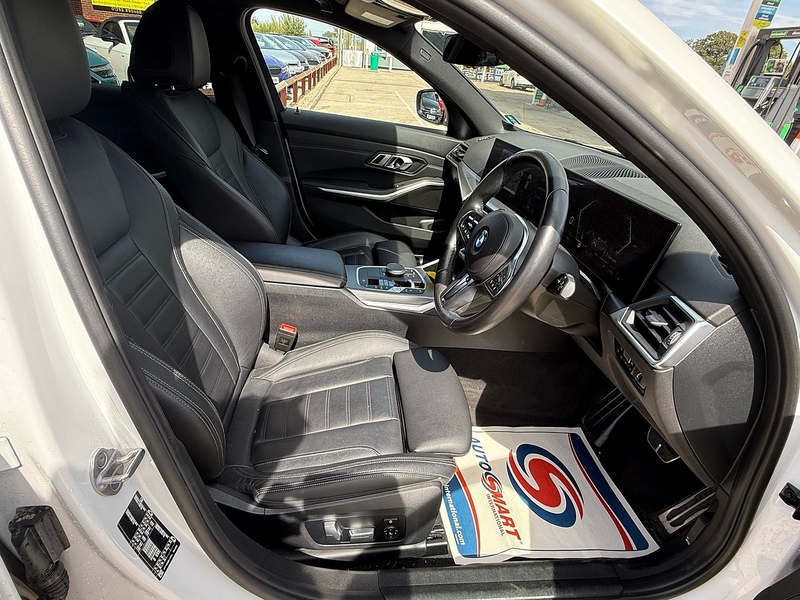 BMW 3 Series 2.0 320i M Sport Touring 5dr Petrol Auto Euro 6 (s/s) (184 ps) - U10004363