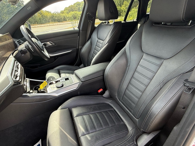 BMW 3 Series 2.0 320i M Sport Touring 5dr Petrol Auto Euro 6 (s/s) (184 ps) - U10004363