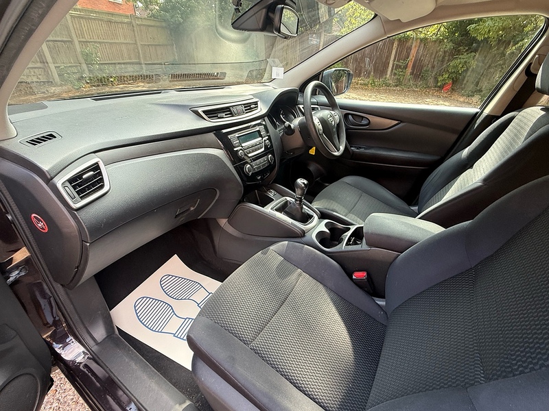 Nissan Qashqai 1.2 DIG-T Visia 2WD Euro 5 (s/s) 5dr - U10004365