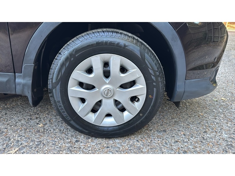 Nissan Qashqai 1.2 DIG-T Visia 2WD Euro 5 (s/s) 5dr - U10004365