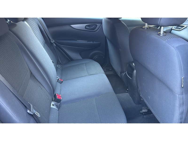 Nissan Qashqai 1.2 DIG-T Visia 2WD Euro 5 (s/s) 5dr - U10004365