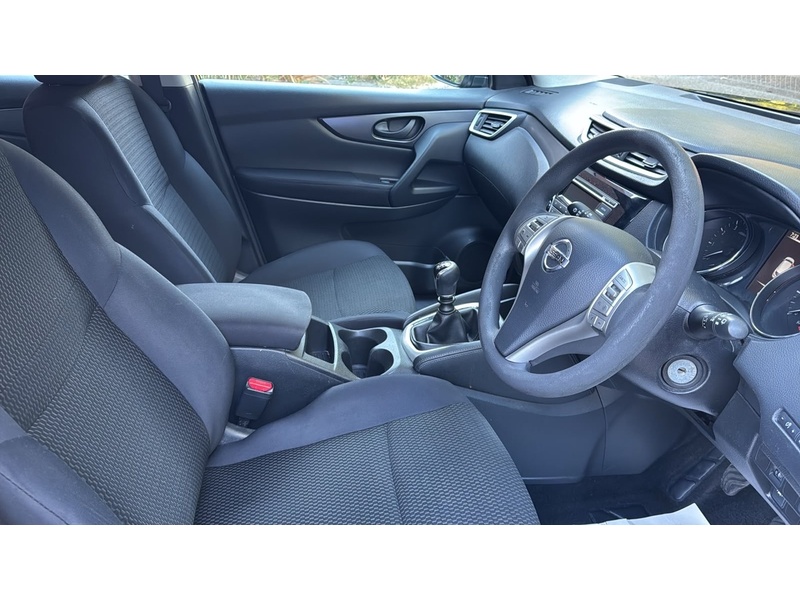Nissan Qashqai 1.2 DIG-T Visia 2WD Euro 5 (s/s) 5dr - U10004365