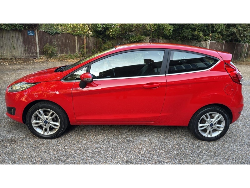 Ford Fiesta 1.25 Zetec Hatchback 3dr Petrol Manual Euro 6 (82 ps) - U10004372