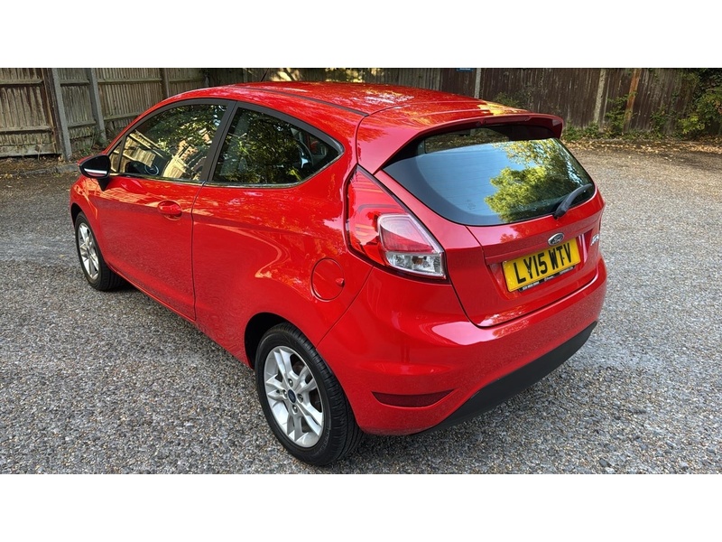 Ford Fiesta 1.25 Zetec Hatchback 3dr Petrol Manual Euro 6 (82 ps) - U10004372