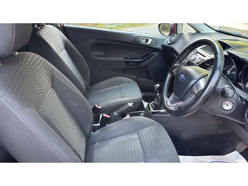 Ford Fiesta 1.25 Zetec Hatchback 3dr Petrol Manual Euro 6 (82 ps) - U10004372