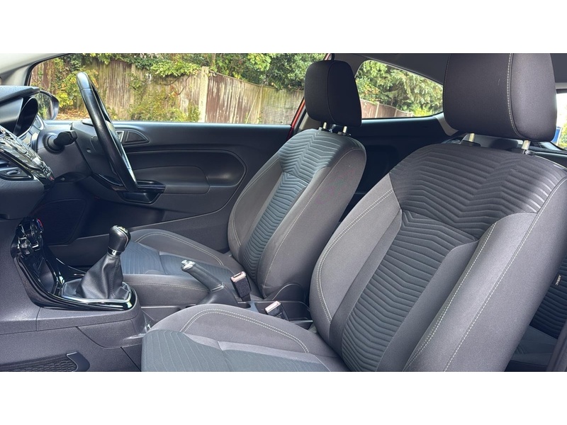 Ford Fiesta 1.25 Zetec Hatchback 3dr Petrol Manual Euro 6 (82 ps) - U10004372