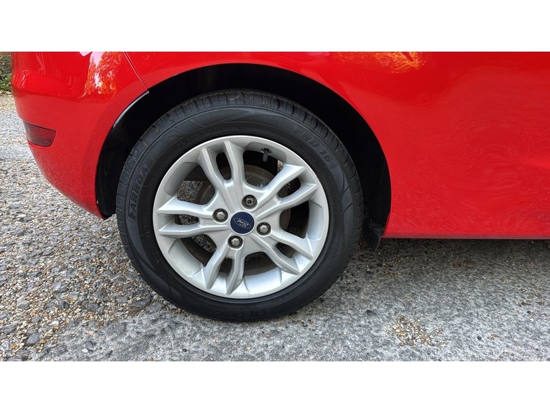 Ford Fiesta 1.25 Zetec Hatchback 3dr Petrol Manual Euro 6 (82 ps) - U10004372