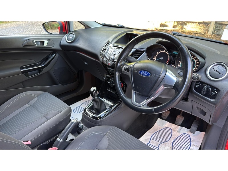 Ford Fiesta 1.25 Zetec Hatchback 3dr Petrol Manual Euro 6 (82 ps) - U10004372