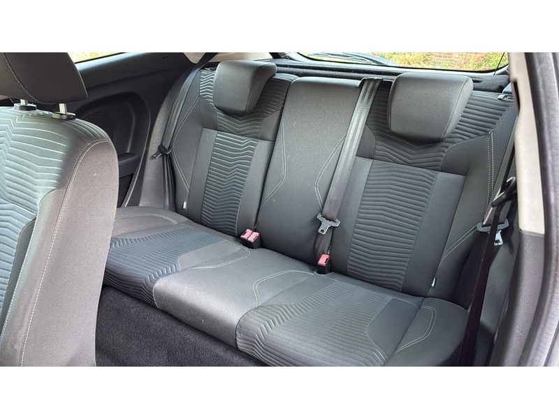 Ford Fiesta 1.25 Zetec Hatchback 3dr Petrol Manual Euro 6 (82 ps) - U10004372