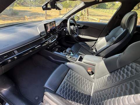 Audi RS4 Avant 2.9 TFSI V6 Vorsprung Estate 5dr Petrol Tiptronic quattro Euro 6 (s/s) (450 ps) - U10004373
