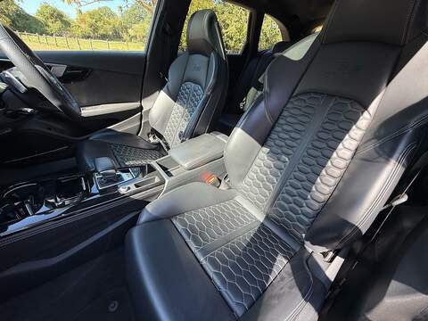 Audi RS4 Avant 2.9 TFSI V6 Vorsprung Estate 5dr Petrol Tiptronic quattro Euro 6 (s/s) (450 ps) - U10004373