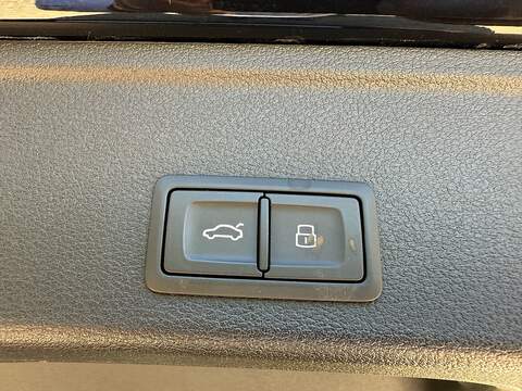 Audi RS4 Avant 2.9 TFSI V6 Vorsprung Estate 5dr Petrol Tiptronic quattro Euro 6 (s/s) (450 ps) - U10004373