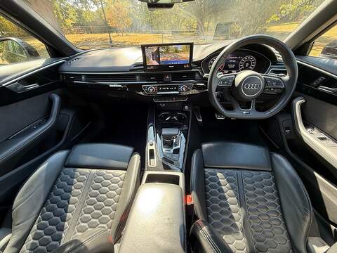 Audi RS4 Avant 2.9 TFSI V6 Vorsprung Estate 5dr Petrol Tiptronic quattro Euro 6 (s/s) (450 ps) - U10004373