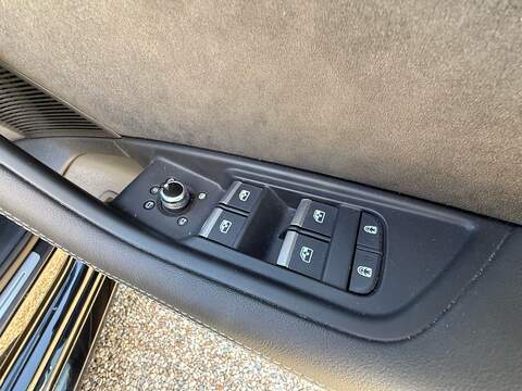 Audi RS4 Avant 2.9 TFSI V6 Vorsprung Estate 5dr Petrol Tiptronic quattro Euro 6 (s/s) (450 ps) - U10004373