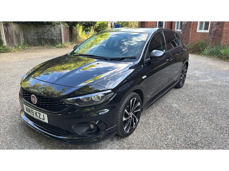 Fiat Tipo 1.4 MPI Sport Euro 6 (s/s) 5dr - U10004374