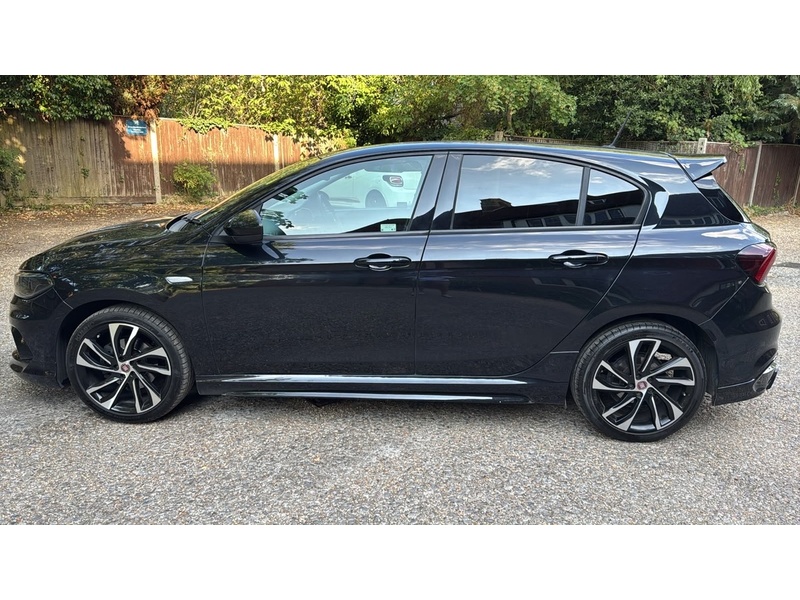 Fiat Tipo 1.4 MPI Sport Euro 6 (s/s) 5dr - U10004374