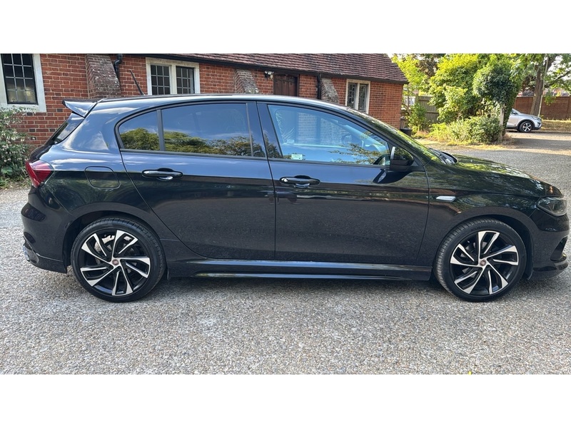Fiat Tipo 1.4 MPI Sport Euro 6 (s/s) 5dr - U10004374