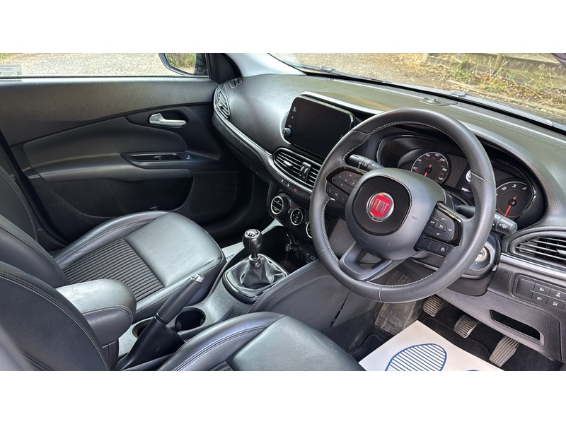 Fiat Tipo 1.4 MPI Sport Euro 6 (s/s) 5dr - U10004374
