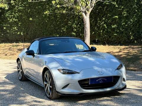 Mazda MX-5 2.0 SKYACTIV-G Sport Recaro Convertible 2dr Petrol Manual Euro 6 (160 ps) - U10004391