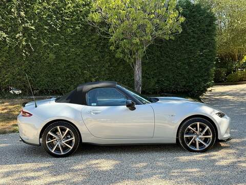 Mazda MX-5 2.0 SKYACTIV-G Sport Recaro Convertible 2dr Petrol Manual Euro 6 (160 ps) - U10004391