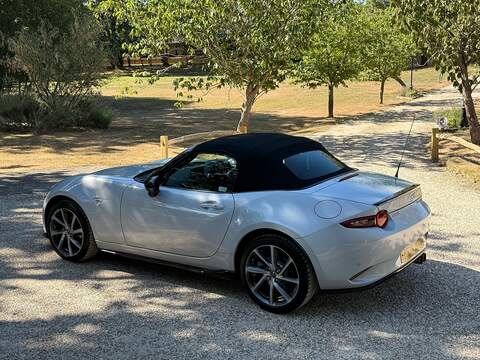 Mazda MX-5 2.0 SKYACTIV-G Sport Recaro Convertible 2dr Petrol Manual Euro 6 (160 ps) - U10004391