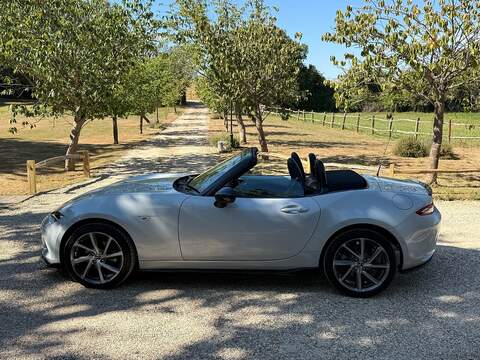 Mazda MX-5 2.0 SKYACTIV-G Sport Recaro Convertible 2dr Petrol Manual Euro 6 (160 ps) - U10004391