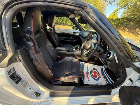 Mazda MX-5 2.0 SKYACTIV-G Sport Recaro Convertible 2dr Petrol Manual Euro 6 (160 ps) - U10004391