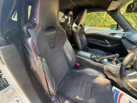 Mazda MX-5 2.0 SKYACTIV-G Sport Recaro Convertible 2dr Petrol Manual Euro 6 (160 ps) - U10004391