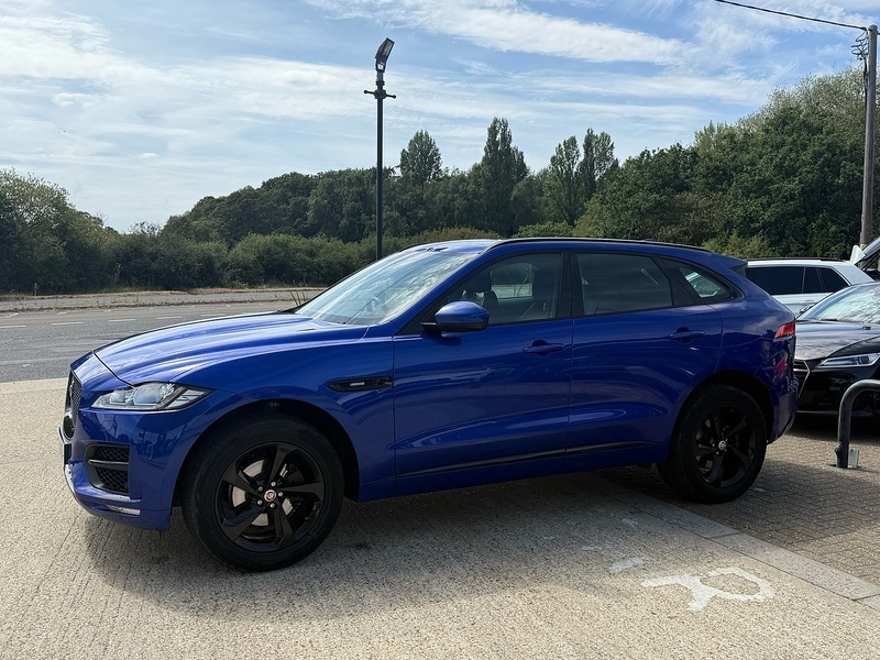 Jaguar F-PACE 2.0 P250i R-Sport SUV 5dr Petrol Auto AWD Euro 6 (s/s) (250 ps) - U10004392