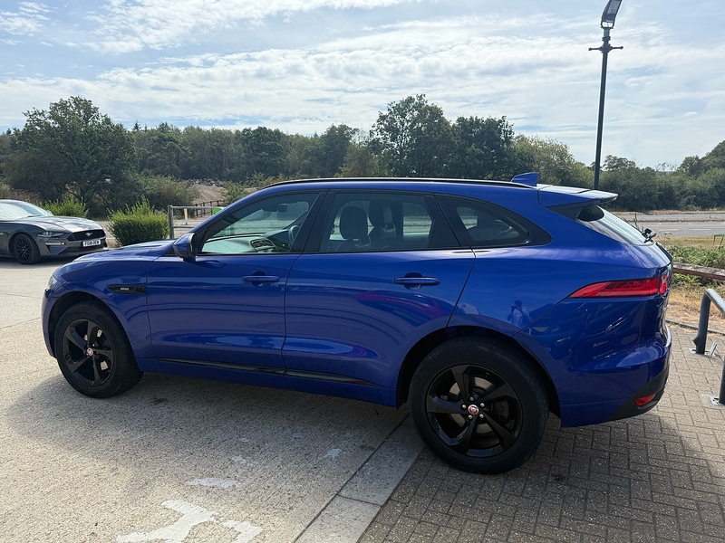 Jaguar F-PACE 2.0 P250i R-Sport SUV 5dr Petrol Auto AWD Euro 6 (s/s) (250 ps) - U10004392