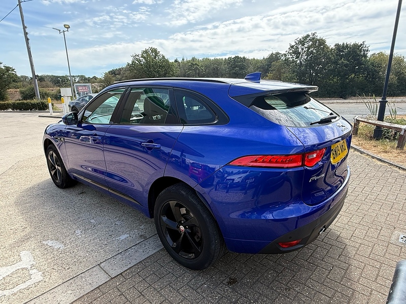 Jaguar F-PACE 2.0 P250i R-Sport SUV 5dr Petrol Auto AWD Euro 6 (s/s) (250 ps) - U10004392