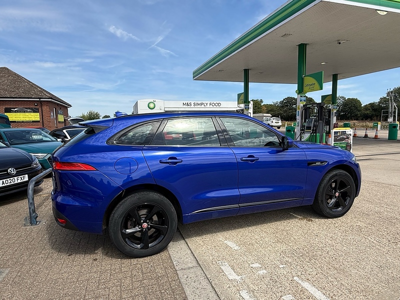 Jaguar F-PACE 2.0 P250i R-Sport SUV 5dr Petrol Auto AWD Euro 6 (s/s) (250 ps) - U10004392