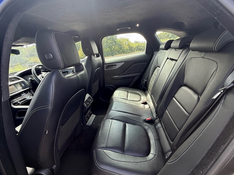 Jaguar F-PACE 2.0 P250i R-Sport SUV 5dr Petrol Auto AWD Euro 6 (s/s) (250 ps) - U10004392