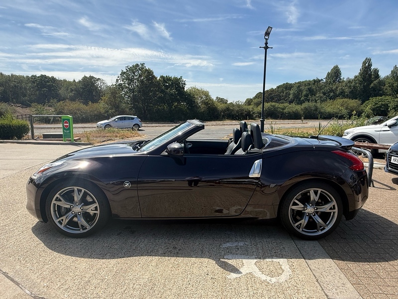 Nissan 370 Z 3.7 V6 GT Convertible 2dr Petrol Auto Euro 5 (328 ps) - U10004393