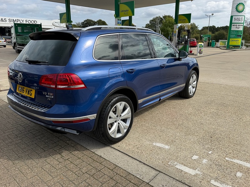 Volkswagen Touareg TDI V6 BlueMotion Tech R-Line SUV 3.0 Automatic Diesel - U10004400